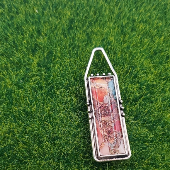 Vintage Jewelry - Art Deco Framed Pendant P317